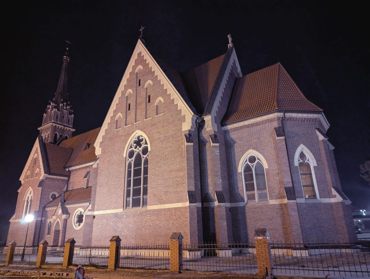 Church extension Sróże